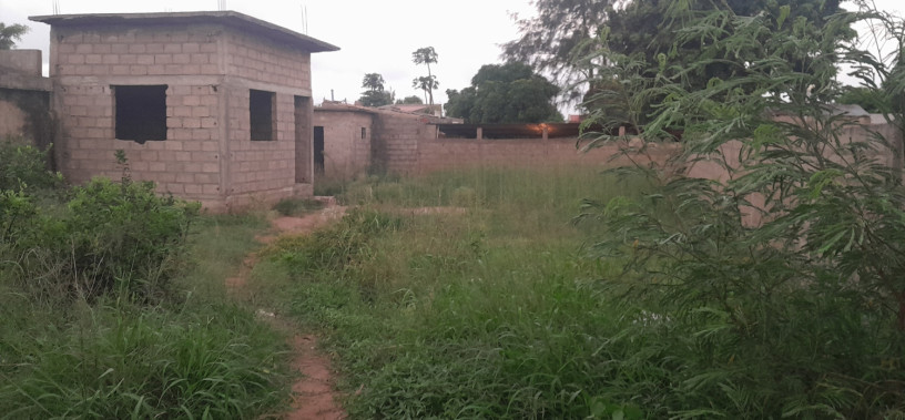 casa-t0-inacabada-big-0
