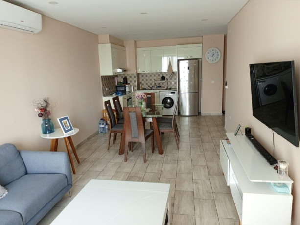 arrenda-se-luxuoso-apartamento-t2-mobilado-no-polana-plaza-big-0