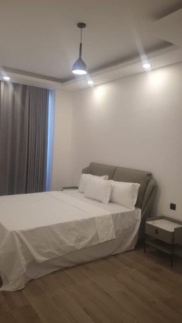 arrenda-se-luxuoso-apartamento-t2-mobilado-no-condominio-aura-big-1