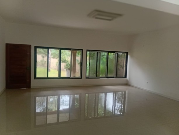 vende-se-linda-casa-tp3-na-mozal-rua-do-hospital-mediacoes-da-esquadra-da-mozal-400-metros-big-1