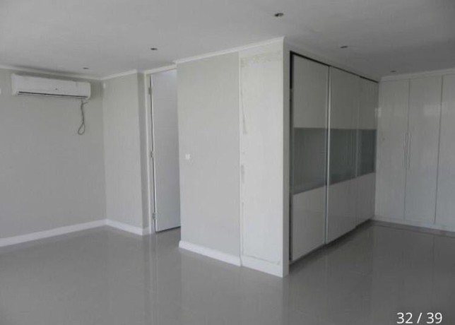 vende-se-uma-moradia-t4-dentro-do-condominio-janela-do-indico-costa-do-sol-big-2