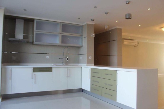 vende-se-uma-moradia-t4-dentro-do-condominio-janela-do-indico-costa-do-sol-big-3