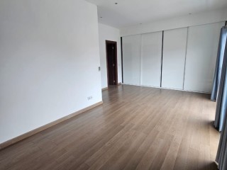 arrenda-se-luxuosa-moradia-t5-na-sommerschield-ii-proximo-ao-hospital-privado