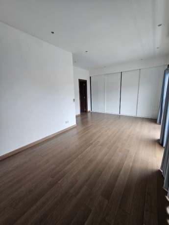 arrenda-se-luxuosa-moradia-t5-na-sommerschield-ii-proximo-ao-hospital-privado-big-0