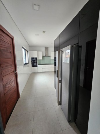arrenda-se-luxuosa-moradia-t5-na-sommerschield-ii-proximo-ao-hospital-privado-big-1