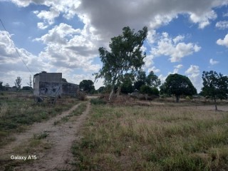 vende-se-uma-propriedade-de-hectares