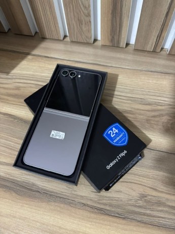 galaxy-z-flip6-256gb8g-ram-dual-37000mzn-big-0