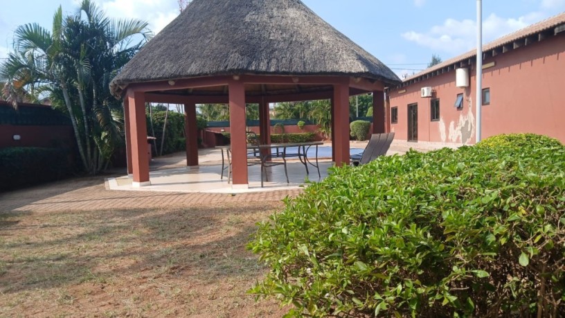 arrenda-se-uma-vivenda-t3anexo-dentro-do-condominio-matola-vilage-em-malhapsene-big-2