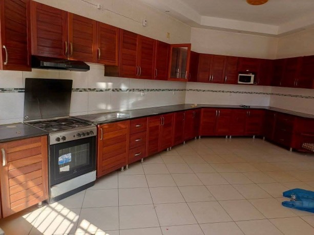 vende-se-excelente-moradia-triplex-tp7-no-bairro-do-triunfo-big-3