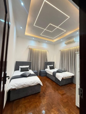 rrenda-se-luxuoso-apartamento-t2-mobilado-no-bairro-central-big-1