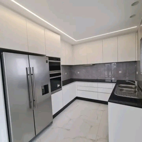 arrenda-se-luxuoso-apartamento-t3-no-triunfo-novo-big-0