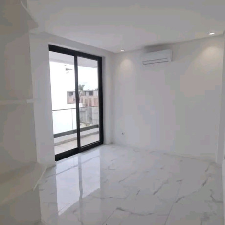 arrenda-se-luxuoso-apartamento-t3-no-triunfo-novo-big-2