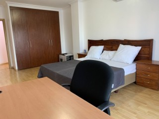 arrenda-se-luxuoso-apartamento-t4-mobilado-no-condominio-life-no-joss-village