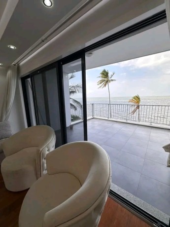 arrenda-se-luxuoso-apartamento-t3-mobilado-no-condominio-maresia-com-vista-ao-mar-big-4