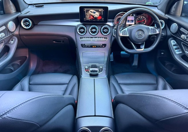 mercedes-glc43-amg-big-3