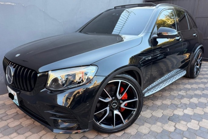 mercedes-glc43-amg-big-0
