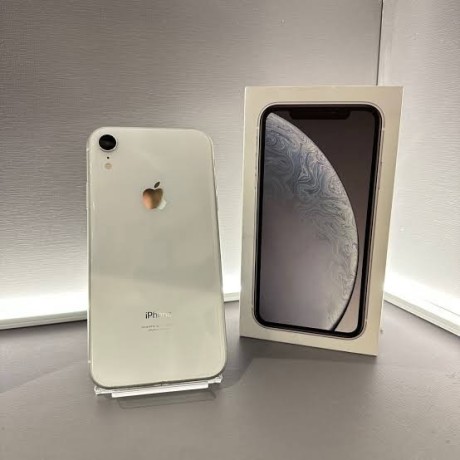 iphone-xr-128gb-big-0