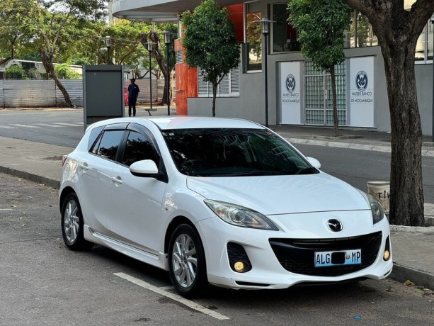 mazda-axela-2013-15cc-24000km-recem-chegado-big-1