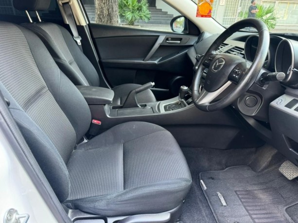 mazda-axela-2013-15cc-24000km-recem-chegado-big-3