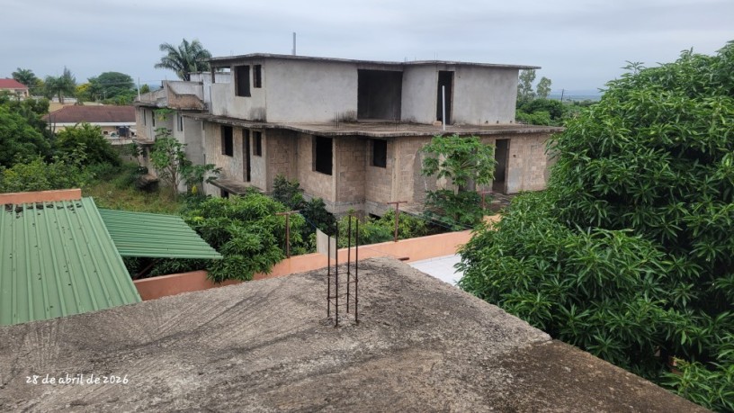 um-complexo-residencial-com-26-quarto-e-8-casas-de-banho-no-belo-horizonte-ao-lado-isteg-big-0