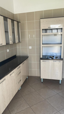 vende-se-geminada-t4-na-polana-cimento-big-2