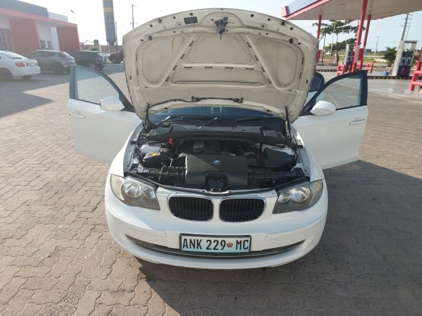 2011-bmw-116i-big-3