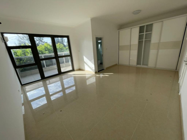 moradia-t5-no-condominio-karibu-av-marginal-big-0