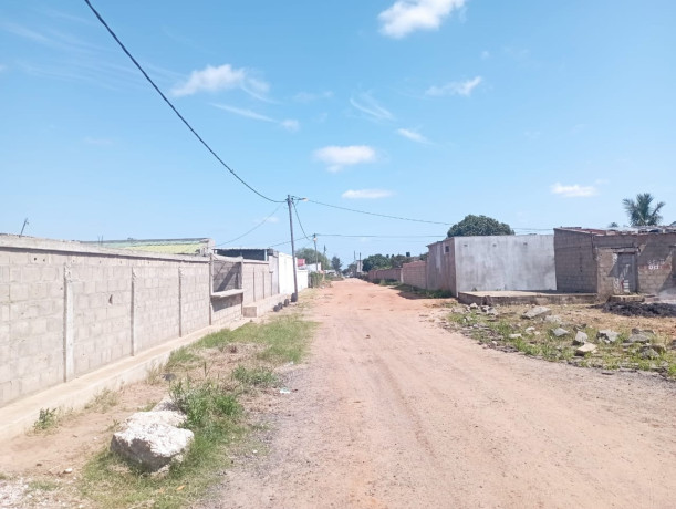 propriedade-com-875m2-em-tsalala-matola-big-0