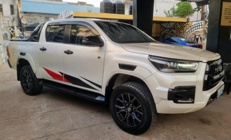 vende-se-toyota-hilux-revo-gr-2022-recem-chegado-big-0