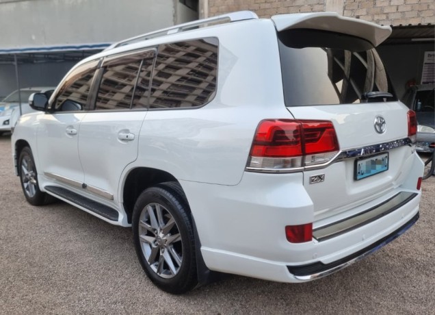 vende-se-toyota-land-cruiser-v8-2010-recem-chegado-big-1