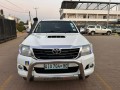 toyota-hilux-legend-45-small-0