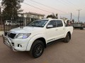 toyota-hilux-legend-45-small-1
