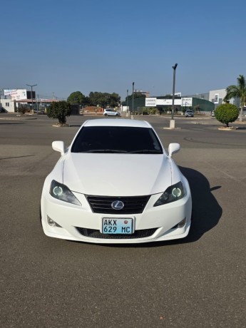 lexus-is250-big-1