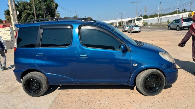 toyota-funcargo-big-0