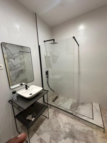 vende-se-luxuoso-apartamento-t2-no-bairro-central-big-1