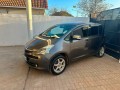 toyota-ractis-small-1