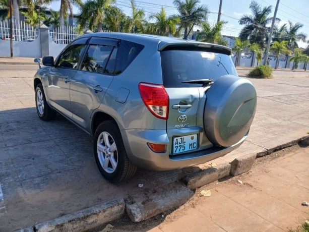 toyota-rav4-big-1