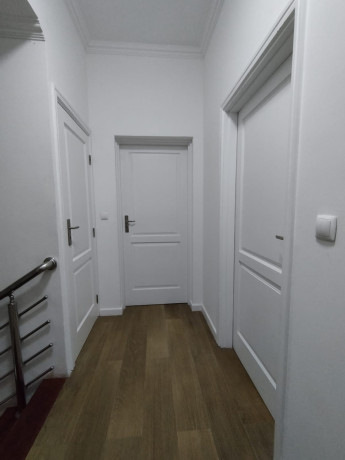 arrenda-se-luxuoso-moradia-t3-duplex-no-condominio-golden-sainds-big-2