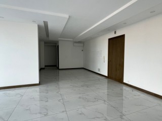 arrenda-se-luxuoso-apartamento-t4-no-condominio-green-view