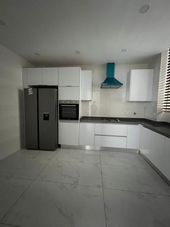 arrenda-se-luxuoso-apartamento-t4-no-condominio-green-view-big-3