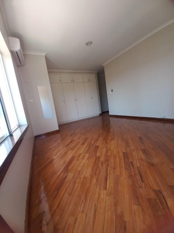 arrenda-se-belissimo-apartamento-t3-no-complexo-tivane-na-polana-big-0