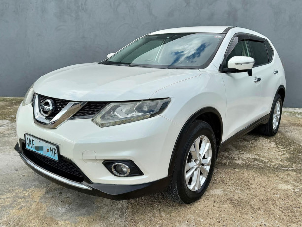 vende-se-nissan-xtrail-2014-recem-chegado-big-0