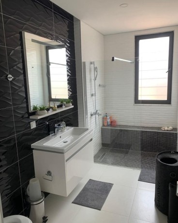 arrenda-se-luxuoso-apartamento-t4-mobilado-no-condominio-cera-residence-big-4