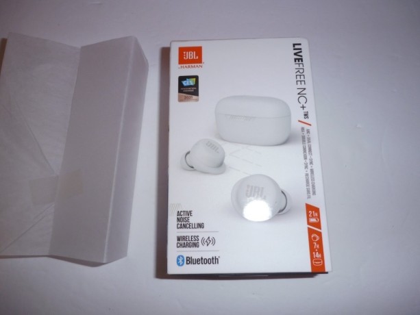 jbl-livefree-nc-selados-big-1