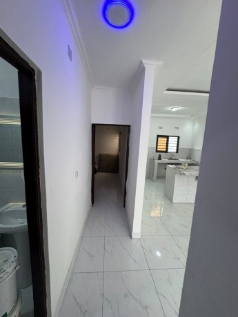 vende-se-uma-casa-t2-recem-construida-no-bairro-das-mahotas-big-3