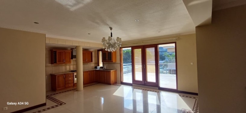arrenda-se-magnifica-moradia-t5-na-sommerschield-ii-hotel-gloria-big-2