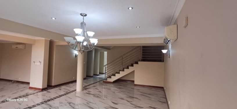 arrenda-se-magnifica-moradia-t5-na-sommerschield-ii-hotel-gloria-big-1