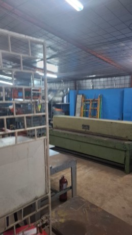 arrenda-se-armazem-comercial-atras-da-assembleia-da-republica-big-2