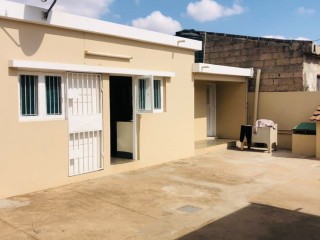 arrenda-se-uma-casa-tipo-3-no-bairro-ferroviario