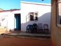 vende-se-uma-casa-no-bairro-de-laulane-small-0